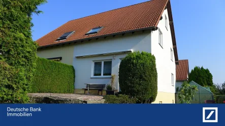 Terrasse mit Sichtschutz - Haus kaufen in Dresden - Viel Platz, zentral und überraschend idyllisch