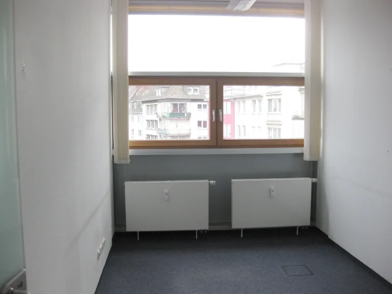 Büro (4)