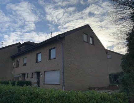 Außenansicht - Haus kaufen in Goch - Reihenendhaus in zentraler Lage +++PROVISIONSFREI+++