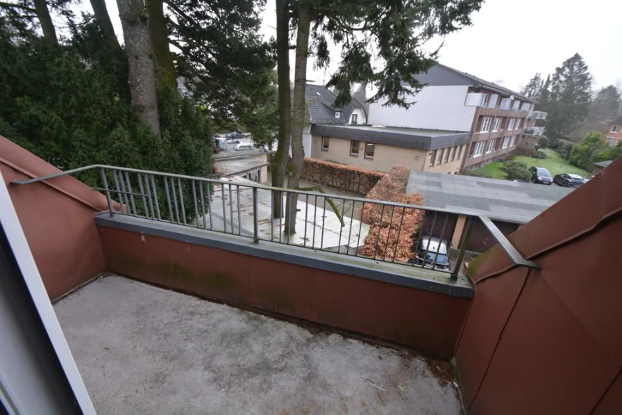 Balkon - Wohnung mieten in Hamburg - Gemütliche 1-Zimmer-Wohnung im Dachgeschoss mit Balkon