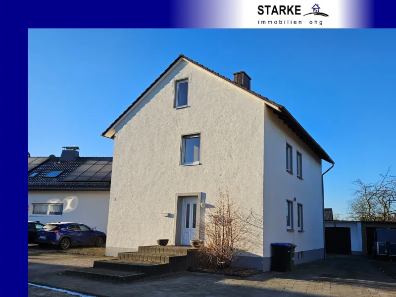 Titelbild - Haus kaufen in Löhne - -RESERVIERT- Großes Einfamilienhaus auf großem Grund in Löhne, inkl. ca. 30 m² Dachausbau