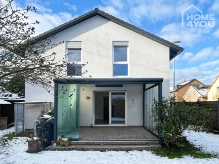 Ansicht - Haus kaufen in Wesseling / Berzdorf - Ruhiges EFH in Top-Wohnlage, KfW 70, 145 qm, 4 SZ, 2 Bäder, Keller, Wintergarten, Wärmepumpe, Garten