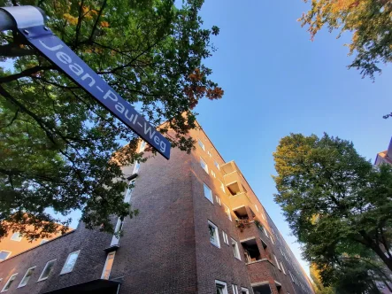 Wohnen in der Jarrestadt - Wohnung kaufen in Hamburg - Mitten in der Jarrestadt! Attraktive 2,5-Zimmer-Wohnung  mit sonniger Loggia in Winterhude