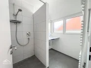 DG rechts - Badezimmer