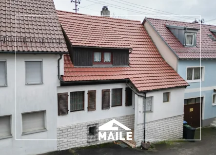  - Haus kaufen in Leonberg - Gemütliches Einfamilienhaus in zentraler Lage von Leonberg-Höfingen!