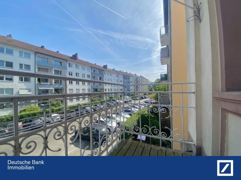 Balkon - Wohnung kaufen in Frankfurt - Ruhig und zentral: Bezugsfreie 2-Zimmer Wohnung mit Balkon