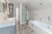 Badezimmer oben