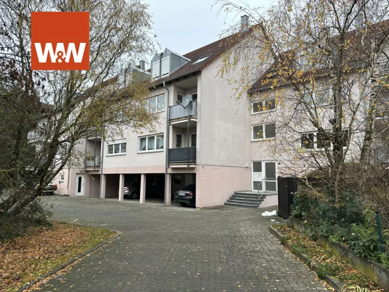 Ansicht Haus und Hof - Wohnung kaufen in Sennfeld - Vermietete Wohnung zum Kauf