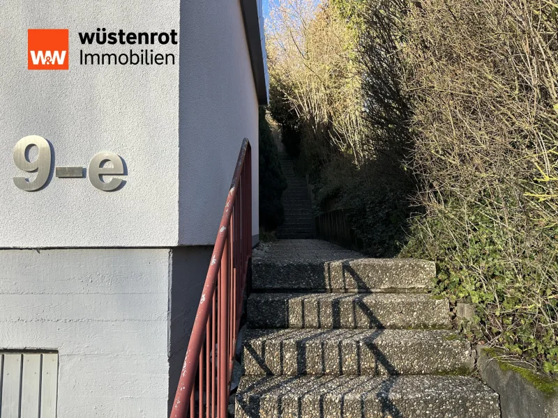 Nur wenige Treppen zu Ihrer Immobilie