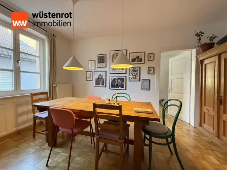 Essen Wohnung 2. OG - Haus kaufen in Wertheim - Top-Rendite in Top-Lage. Voll vermietetes Mehrfamilienhaus.Im Herzen der Stadt Wertheim.