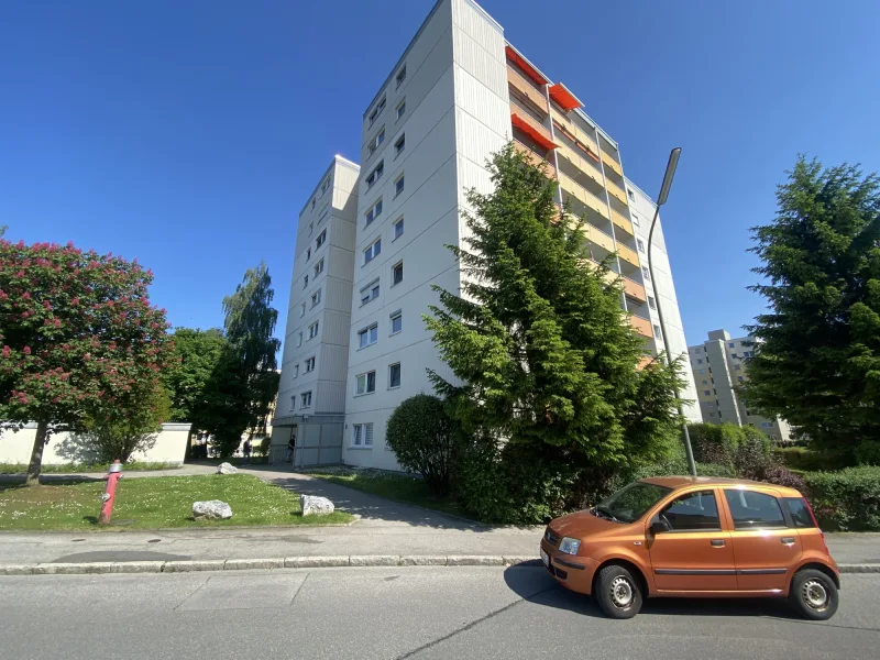 Außenansicht - Wohnung kaufen in Markt Schwaben - Großzügiges und saniertes Apartment in Markt Schwaben