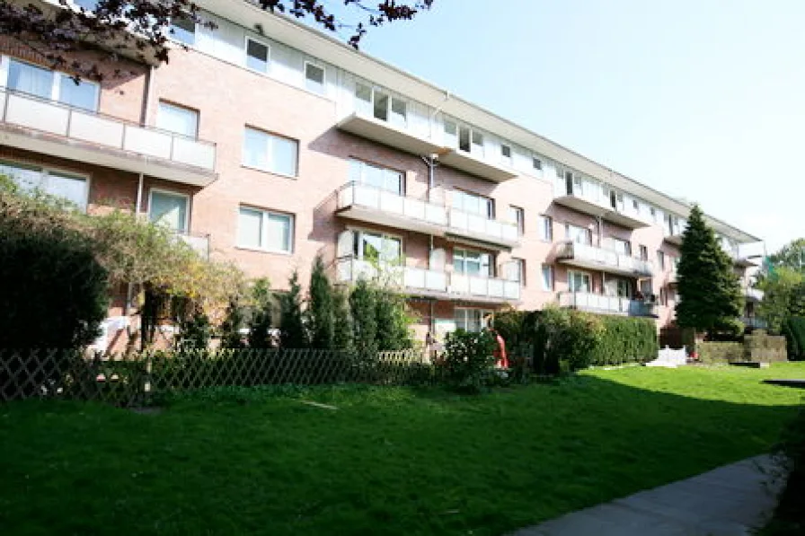 Titelbild - Wohnung mieten in Hamburg - 2 Zimmer -MODERNISIERT- im grünen Oldenfelde/HH-Rahlstedt