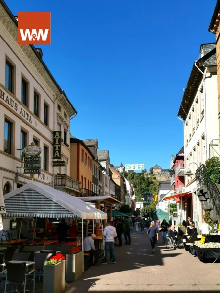 Touristengasse im Sommer