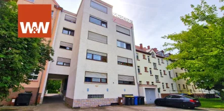 Hausansicht - Wohnung kaufen in Ludwigshafen am Rhein - Charmante 2-Zimmer-Wohnung als Kapitalanlage