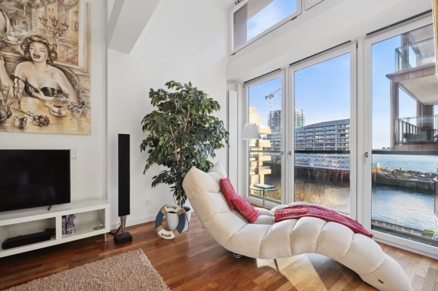 Wohnbereich - Wohnung kaufen in Hamburg, HafenCity - Design-Südwohnung mit Elbblick direkt an der Elbphilharmonie