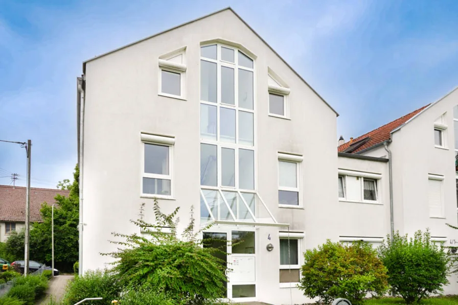 Außenansicht - Wohnung kaufen in Flein - Bestwohnlage Flein: ideale, sonnige 3,5-Zi-DG-Whg, ca. 73 m² Wfl., überdachter Balkon & 2 TG-STP