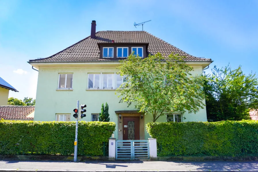 Außenansicht - Haus kaufen in Neckarsulm - "Villa Böhringer": Repräsentatives Anwesen (350 m² Wfl) im Herzen von NSU, 2-3 FH mit Gartenparadies