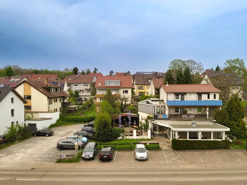 Gesamtansicht-mit-Bauplatz