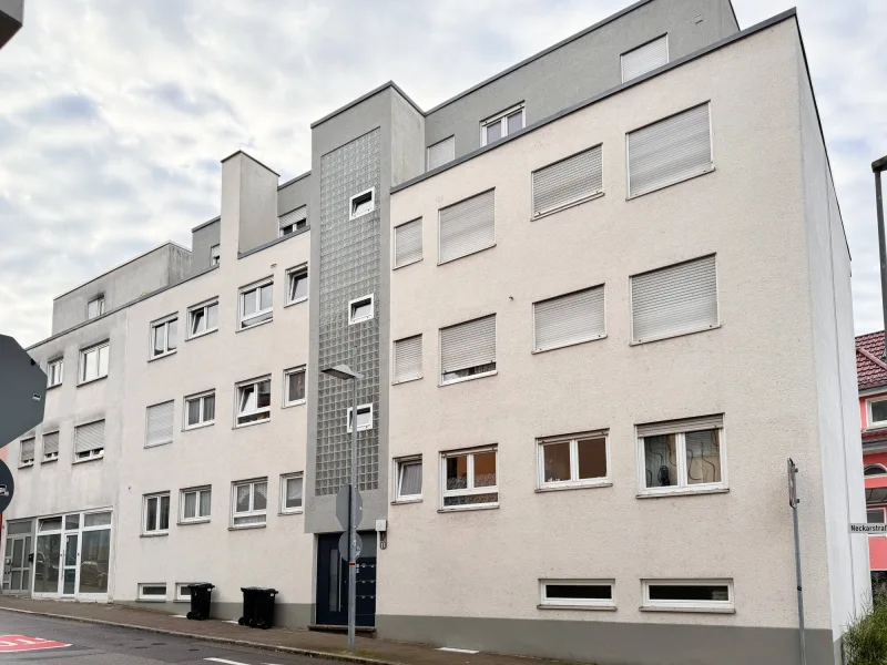 Außenansicht - Wohnung kaufen in Neckarsulm - Gepflegte 3-Zi.-EG-Wohnung in attraktiver Lage von NSU mit Balkon, Keller & Garagenstellplatz