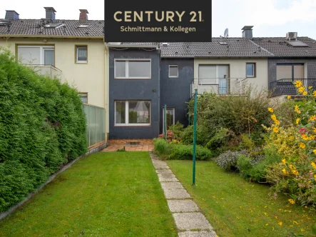 Blick von Garten aufs haus - Haus kaufen in Dortmund - Dorstfeld - Handwerker aufgepasst! Erfüllen Sie sich jetzt Ihren Traum vom Eigenheim.