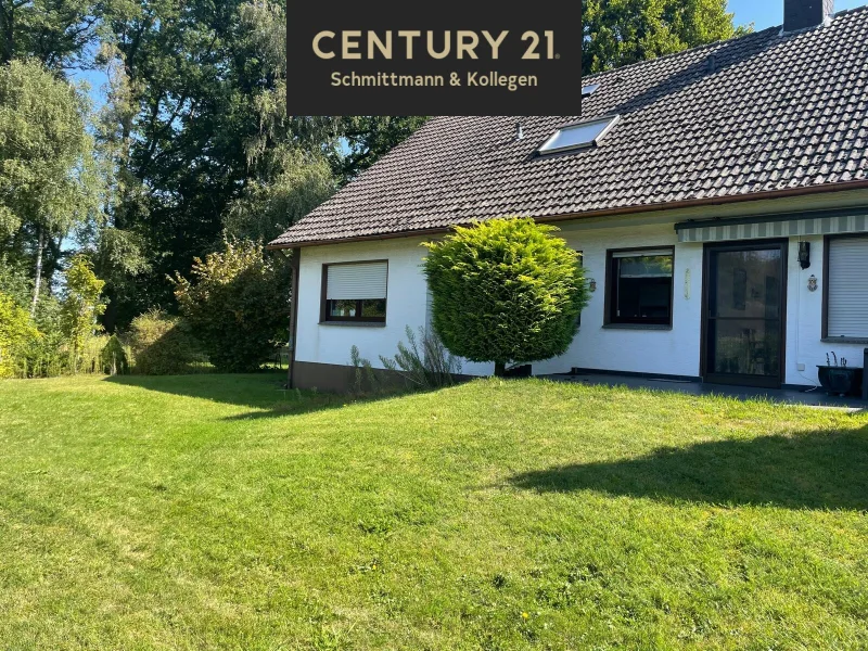 Garten Südseite Sommer - Wohnung kaufen in Lippstadt Hörste - Geräumige Erdgeschosswohnung mit großem Garten und traumhaftem Blick in die Natur