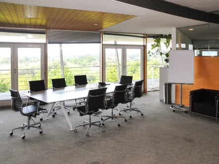 Besprechungs-/Büroraum - Büro/Praxis mieten in Pliezhausen - Blick ins Grüne * Herausragende Lage * Top Ausstattung * Flexibel