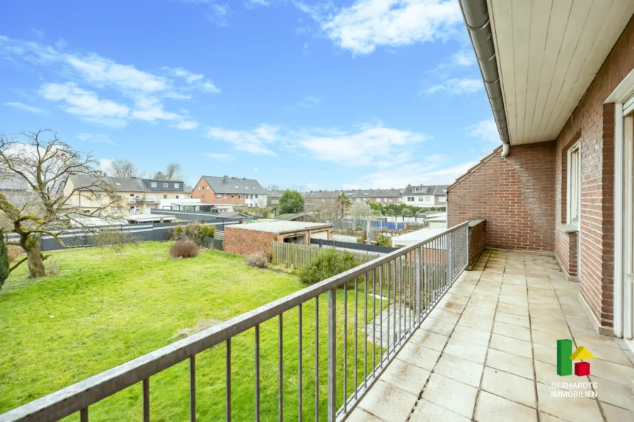 Balkon und Ausblick