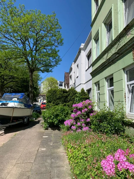 Hundtstraße 11 - Wohnung mieten in Hamburg - Sanierte 2 Zimmer Whg. mit Terrasse, Hundtstraße 11