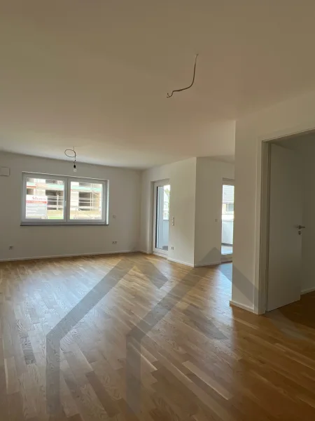 Wohn- Esszimmer - Wohnung kaufen in Homburg - 3-Zimmerwohnung mit Loggia