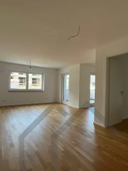 Wohn- Esszimmer - Wohnung kaufen in Homburg - 3-Zimmerwohnung mit Loggia