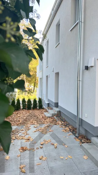 Außenansicht 5 - Wohnung kaufen in Homburg - Exklusiver Neubau: 2-Zimmerwohnung mit Terrasse