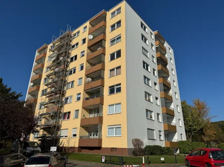 Hausansicht - Wohnung kaufen in Bad Salzuflen - Wohnung mit toller Aussicht!