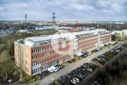 Außenansicht - Büro/Praxis mieten in Hamburg - Nutzungsflexible Immobilie bei Harburg - Büro, Labor und IT-Flächen