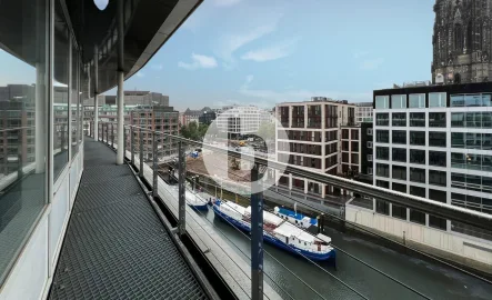 Dachterrasse - Büro/Praxis mieten in Hamburg - bürosuche.de: Preiswerte Bürofläche mit Terrasse & Wasserblick mieten!