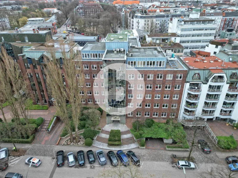 Außenaufnahme - Büro/Praxis mieten in Hamburg - bürosuche.de: Idyllisches Arbeiten am Goldbekkanal! Büro oder Praxis mieten in Winterhude!