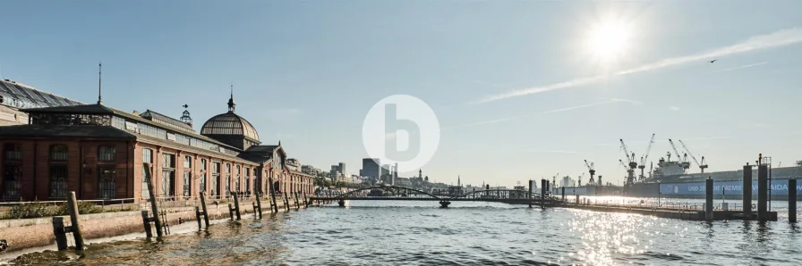 Außenansicht1 - Büro/Praxis mieten in Hamburg - Helle Büros direkt am Fischmarkt in der Großen Elbstraße zu mieten!