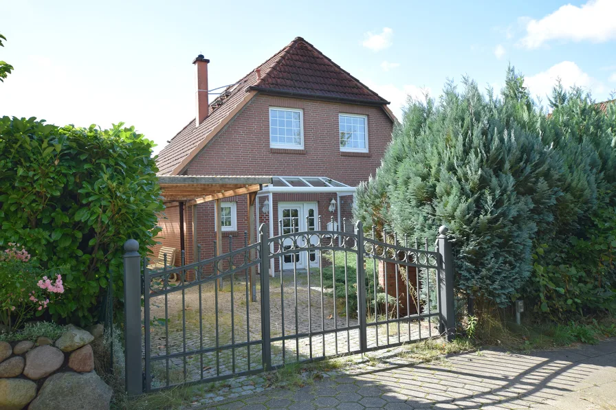 Willkommen zuhause - hier werden Sie sich wohlfühlen - Haus kaufen in Hamburg - Dieses Haus können Sie sich leicht leisten! Und einziehen könnten Sie auch schon bald ...