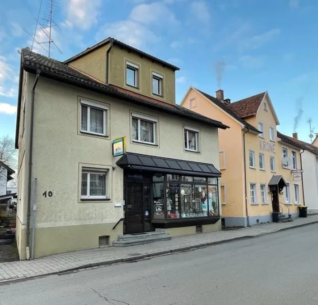  - Haus kaufen in Wilhelmsdorf - Zentrales Wohn- und Geschäftsgebäude