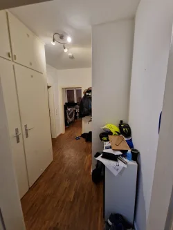 Diele - Wohnung mieten in Düsseldorf - gepflegte 2 Zimmerwohnung in Friedrichstadt