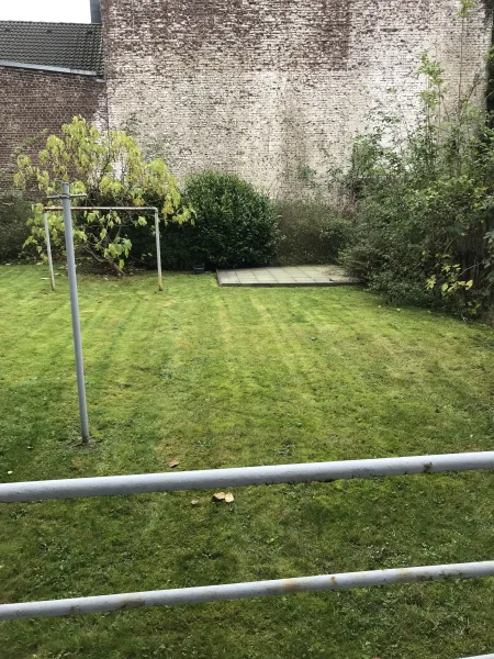 Blick vom Balkon - Wohnung mieten in Mülheim an der Ruhr - Schöne EG-Wohnung mit Balkon