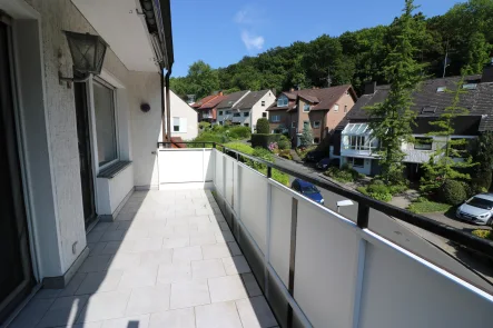 Balkon - Wohnung kaufen in Hattingen - Sonnige 3,5 Zimmer Wohnung mit Balkon und Garage in der Hattinger Südstadt