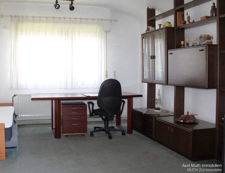 Büro/Arbeitszimmer