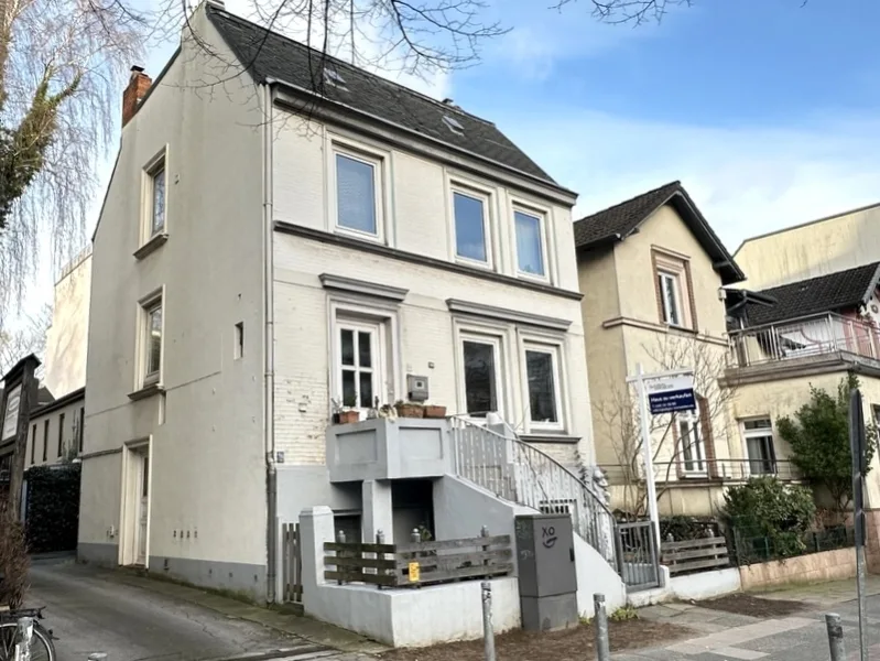  - Wohnung kaufen in Hamburg - Einzigartige Möglichkeit:Stadtvilla in Eppendorf