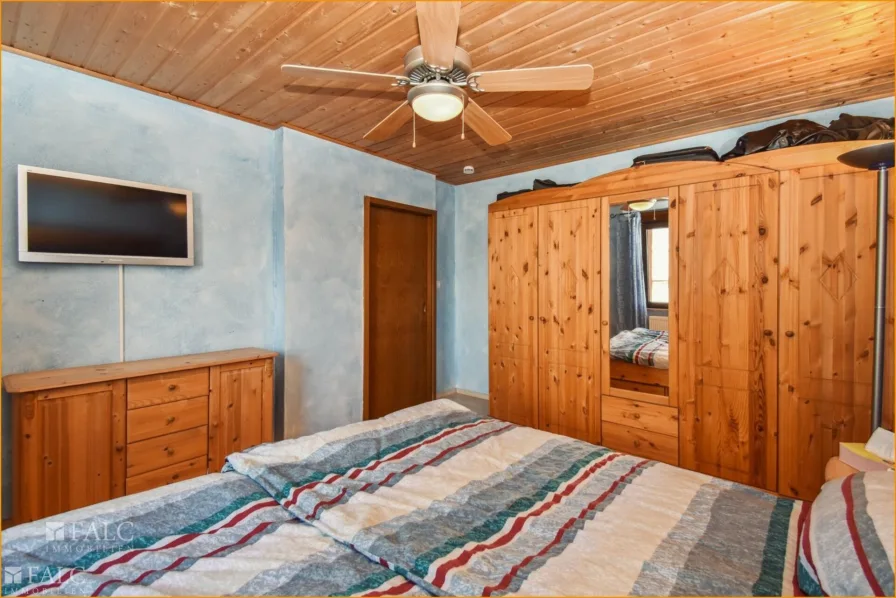 Schlafzimmer 2 OG