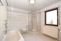 Badezimmer 1.OG