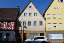 Ostfassade und Hauseingang