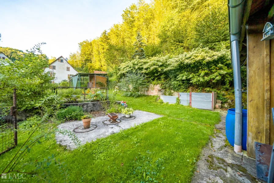 Garten von der Terrasse Einliegerwohnung