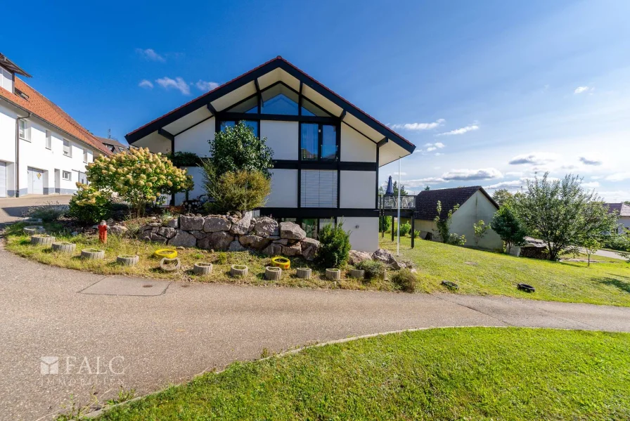  - Haus kaufen in Bad Säckingen - Exklusives Architektenhaus Niedrigenergie A+, mit herrlichem Alpenblick