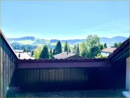 Terrasse mit Bergblick