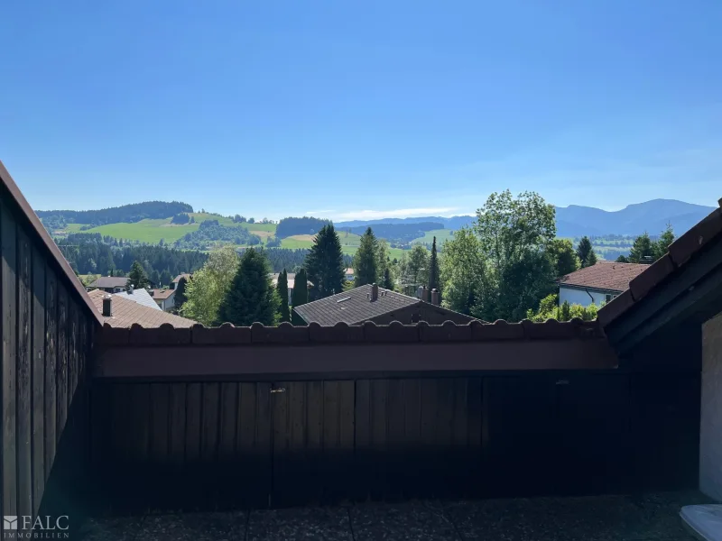 Terrasse mit Bergblick sogar vom Sofa aus